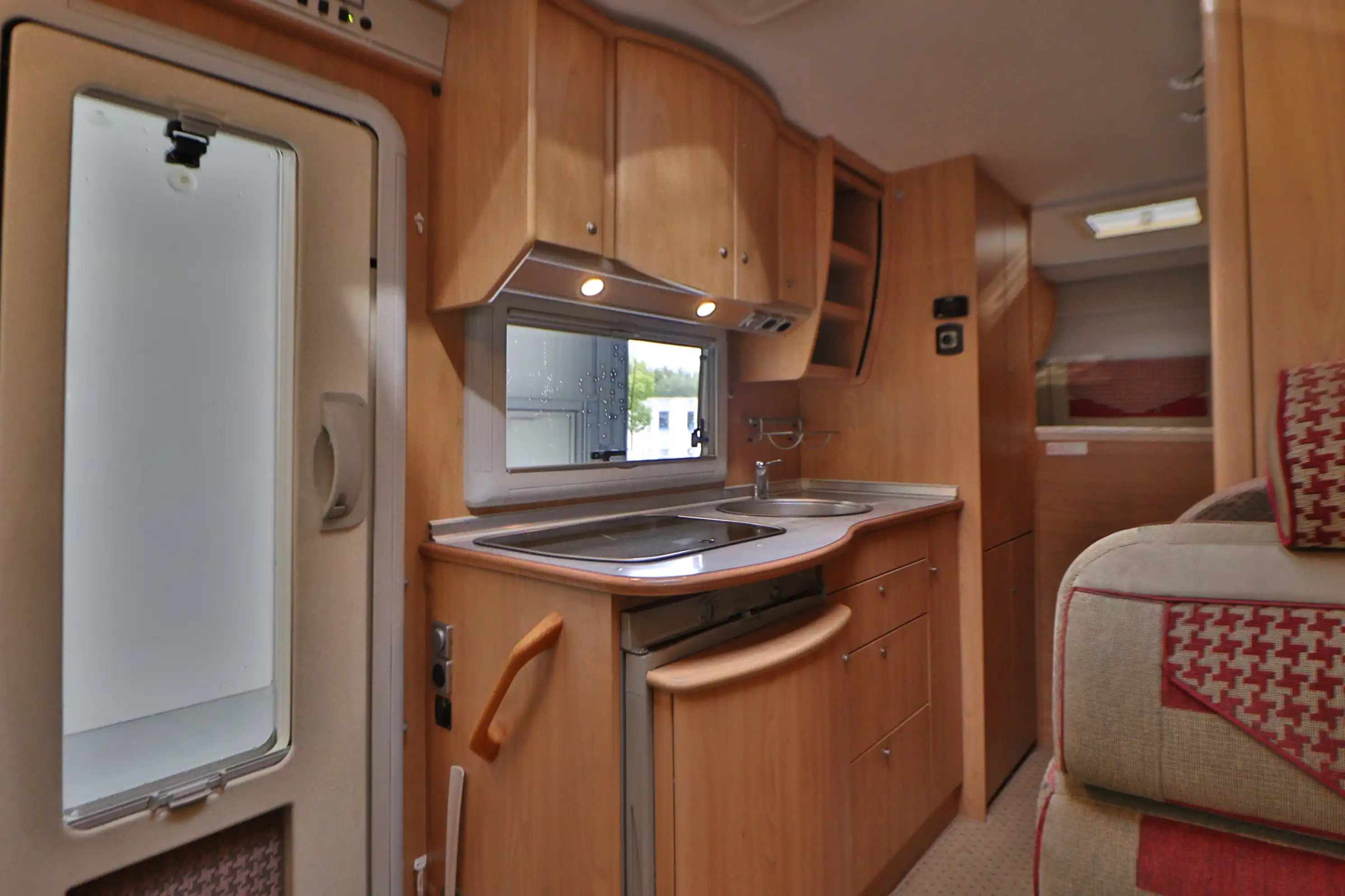 BUERSTNER I 690 Elegance